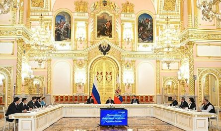 Президент России Владимир Путин выступил на форуме Общероссийской общественной организации «Деловая Россия»
