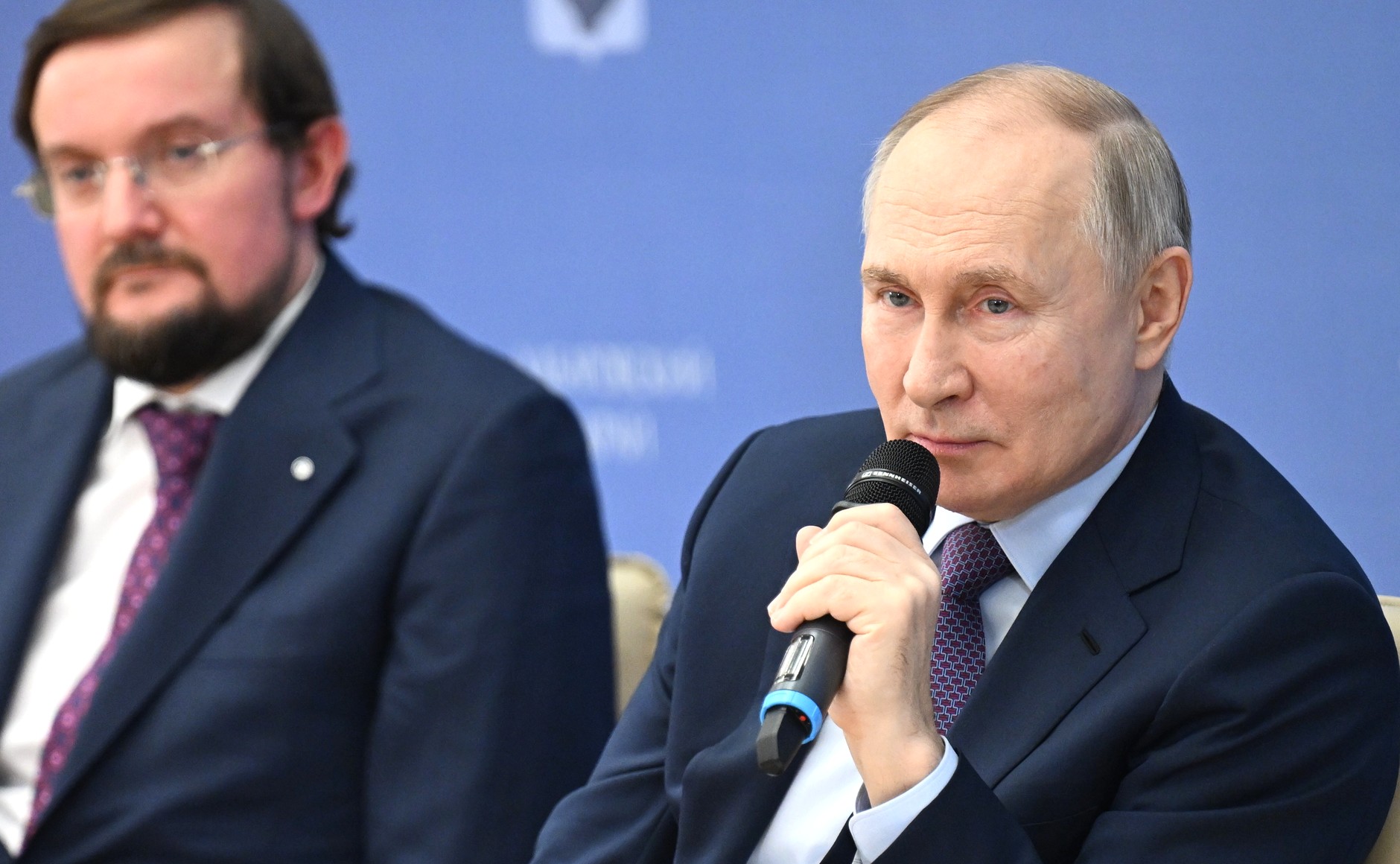 Владимир Путин провёл встречу с предпринимателями Дальневосточного федерального округа